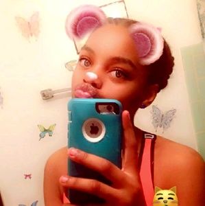 Meet your Posher, Marlisa